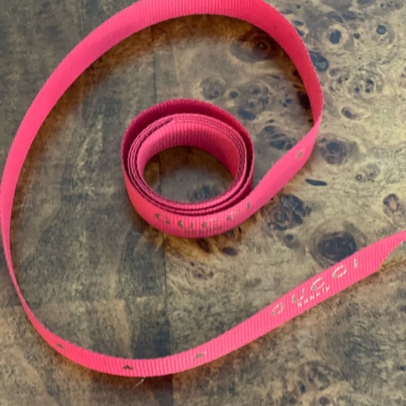 Authentic Gucci Beauty ribbon - Picture 2 of 3